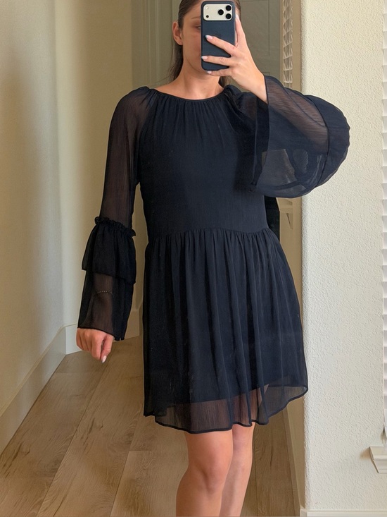 H&M Dresses & Skirts - H&M navy dress